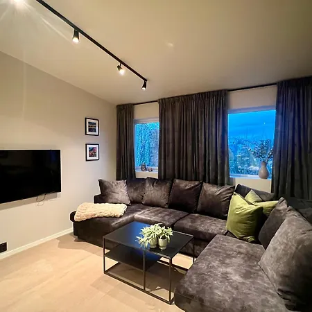 Aurora-tag Apartments, Penthouse