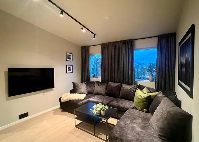 Aurora-tag Apartments, Penthouse